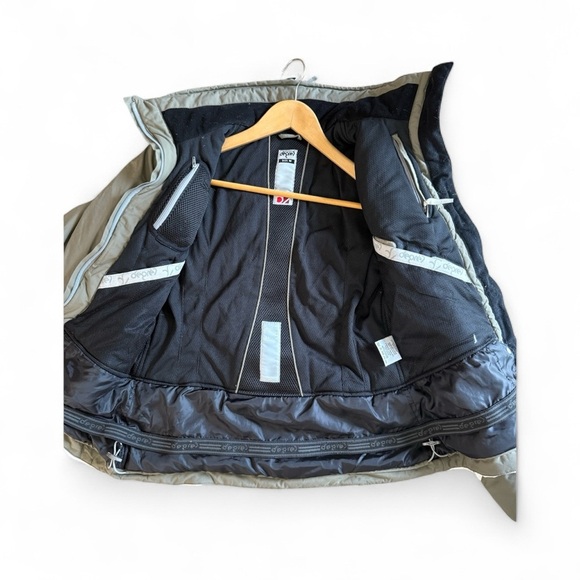 Degre 7 Olive and White SKI Jacket with Sky Blue Accents - Picture 3 of 9